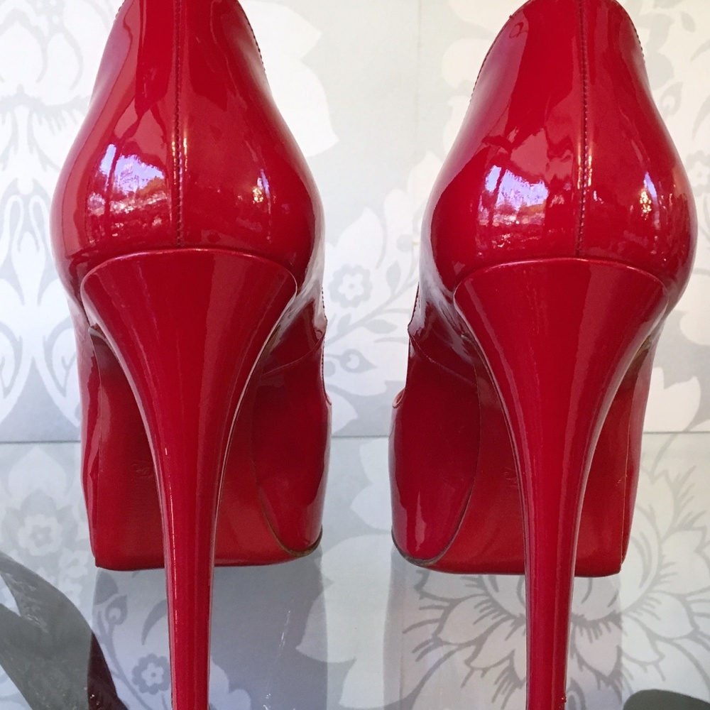CHRISTIAN LOUBOUTIN Red Hyper Prive Patent Leather - Picture 4 of 8